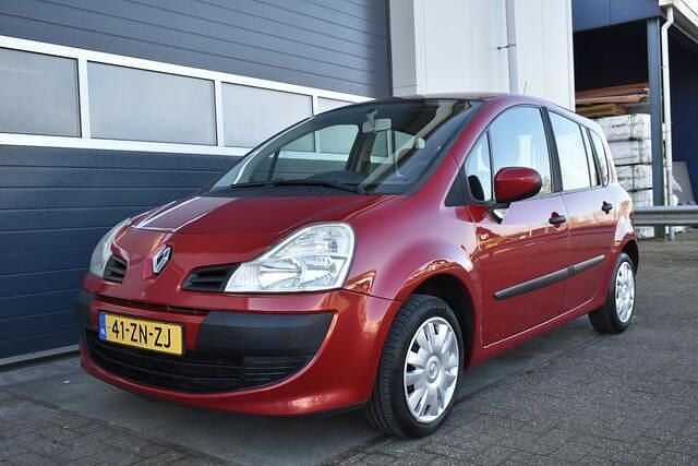Rood Gebruikt 2008 Renault Grand Modus Expression MPV | € 1.999 (Goede deal) - Afbeelding 1/4