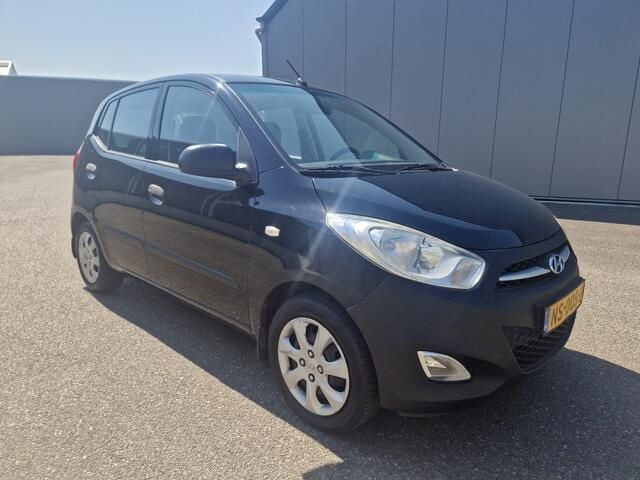 Zwart Gebruikt 2011 Hyundai i10 Active Hatchback | € 3.950 (Goede deal) - Afbeelding 1/4