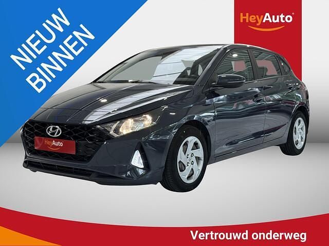 Grijs Occasion 2022 Hyundai i20 Hatchback | € 16.900 (Eerlijke prijs) - Afbeelding 1/3