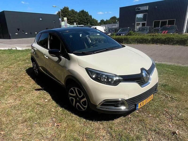 Wit Gebruikt 2016 Renault Captur Dynamique SUV | € 7.300 (Super prijs) - Afbeelding 1/4