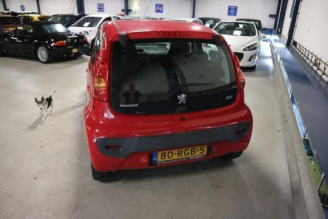 Occasion Peugeot 107 68 PK (50 kW) 2011 Rood Hatchback