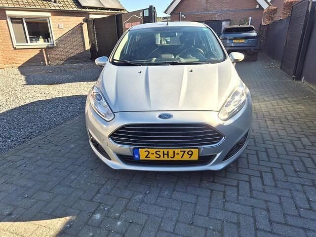 Occasion Ford Fiesta Titanium 101 PK (74 kW) 2013 Grijs Hatchback