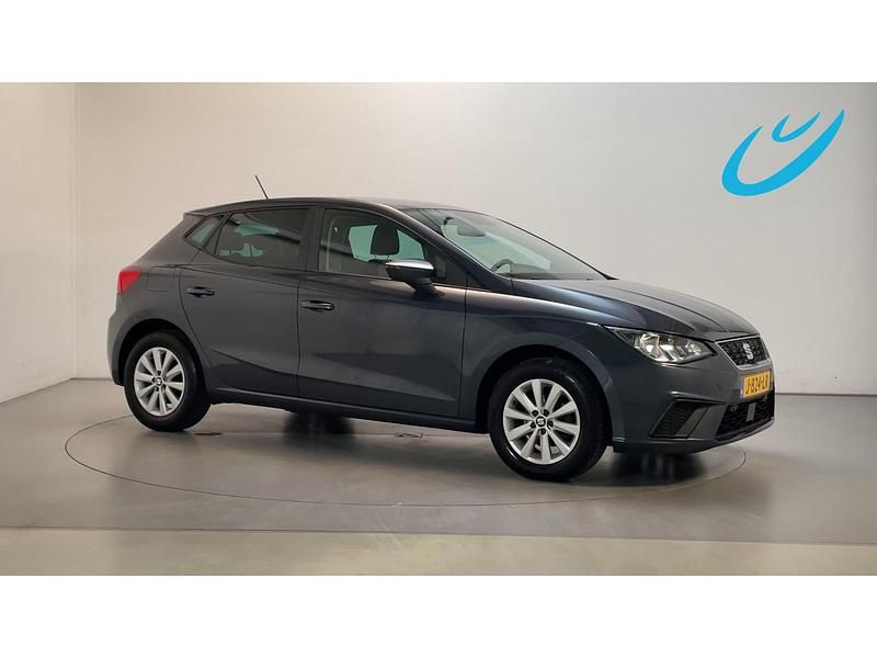 Grijs Gebruikt 2020 Seat Ibiza Business Hatchback | € 11.750 (Goede deal) - Afbeelding 1/3