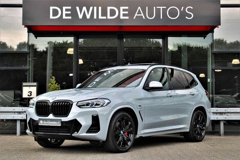 Grijs Gebruikt 2022 BMW X3 M Sport SUV | € 54.900 (Iets duurder) - Afbeelding 1/3