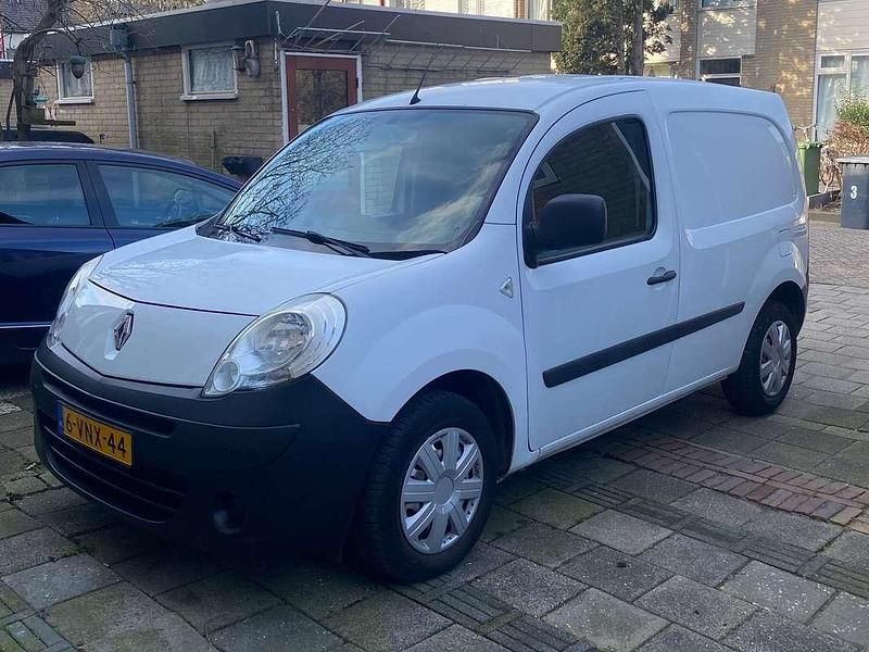 Wit Gebruikt 2011 Renault Kangoo MPV | € 3.500 (Eerlijke prijs) - Afbeelding 1/4