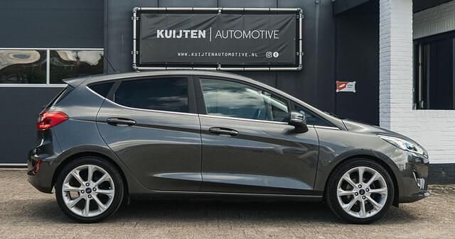 Occasion Ford Fiesta Titanium 101 PK (74 kW) 2017 Grijs Hatchback