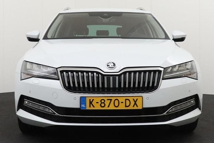Occasion Skoda Superb Sport 150 PK (110 kW) 2021 Wit Stationwagen