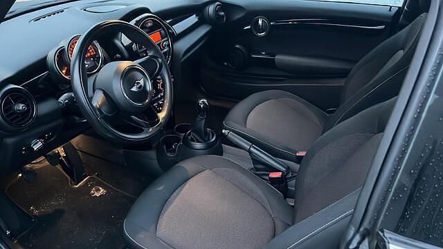 Occasion Mini ONE 102 PK (75 kW) 2018 Zwart Hatchback