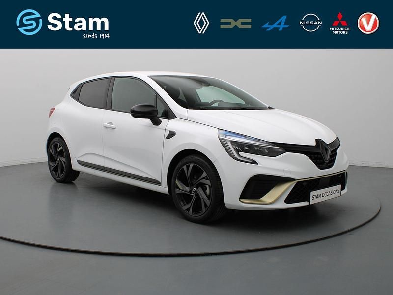 Wit Gebruikt 2023 Renault Clio V Engineered Hatchback | € 22.990 (Eerlijke prijs) - Afbeelding 1/4