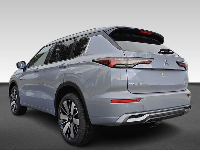 Occasion Mitsubishi Outlander Instyle 306 PK (225 kW) 2025 Grijs SUV