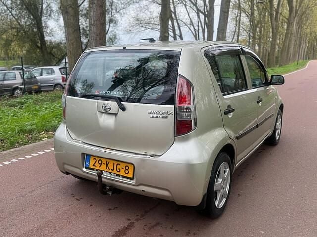 Occasion Daihatsu Sirion 91 PK (66 kW) 2009 Beige Hatchback