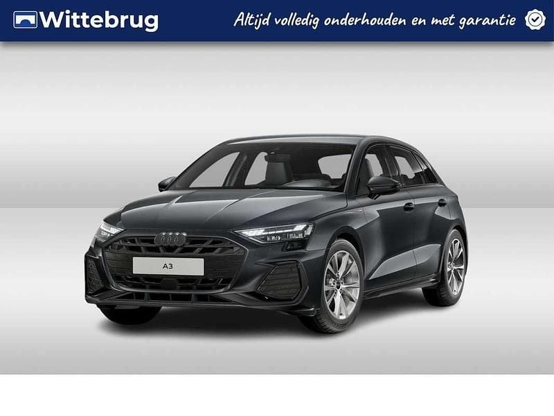 Grijs Gebruikt 2024 Audi A3 Sportback Comfort Hatchback | € 36.950 (Goede deal) - Afbeelding 1/3