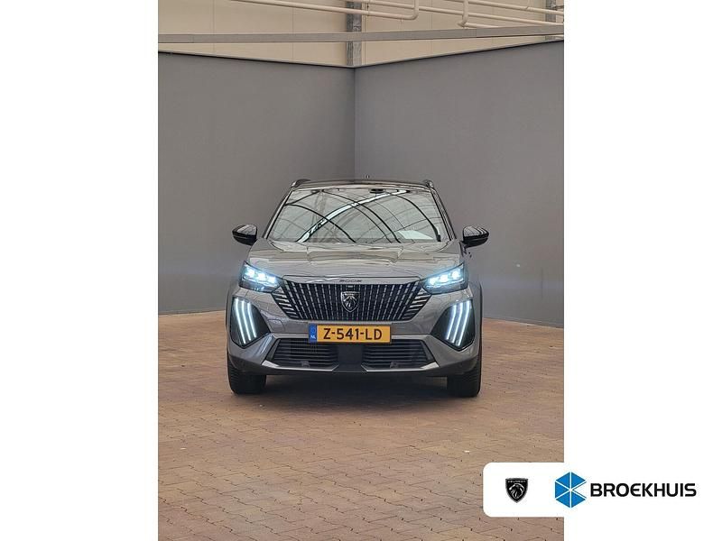 Grijs Gebruikt 2024 Peugeot 2008 Premium SUV | € 28.900 (Eerlijke prijs) - Afbeelding 1/4