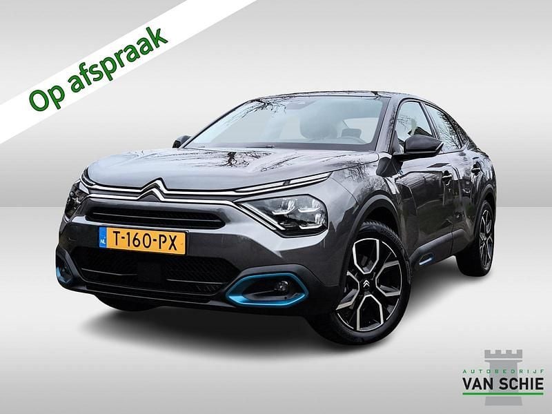 Grijs Gebruikt 2023 Citroën e-C4 Feel Sedan | € 19.400 (Eerlijke prijs) - Afbeelding 1/4