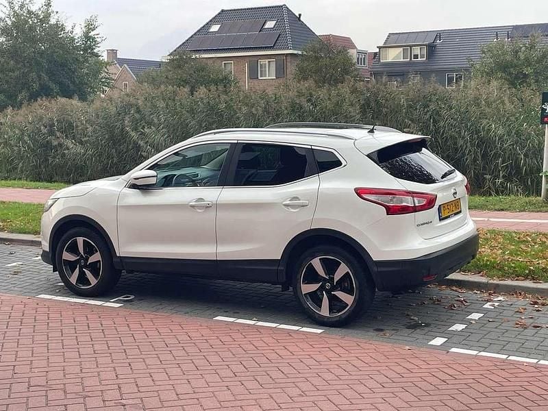 Wit Gebruikt 2015 Nissan Qashqai SUV | € 12.750 (Eerlijke prijs) - Afbeelding 1/4