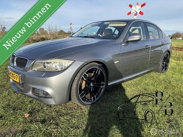 Grijs Occasion 2010 BMW 318 Sedan | € 5.399 (Goede deal) - Afbeelding 1/4