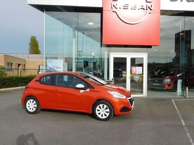 Oranje Gebruikt 2017 Peugeot 208 Hatchback | € 6.500 (Goede deal) - Afbeelding 1/4