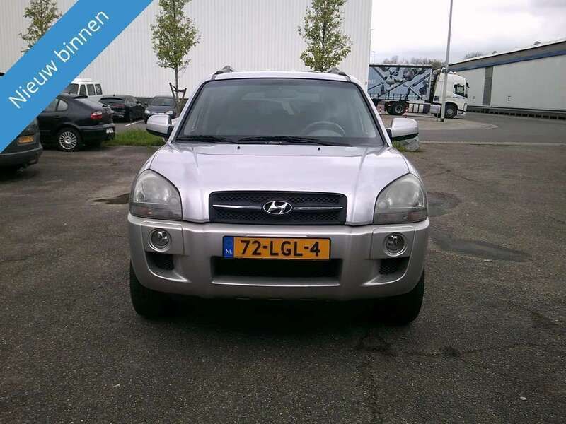 Grijs, metallic lak Gebruikt 2006 Hyundai Tucson SUV | € 3.999 (Eerlijke prijs) - Afbeelding 1/4