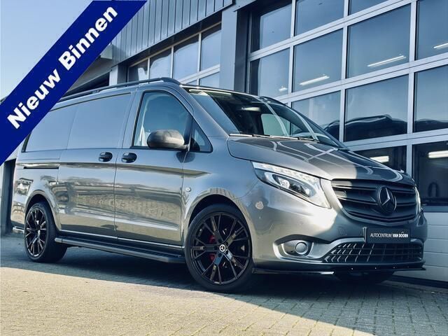 Grijs Gebruikt 2020 Mercedes Vito Exclusive MPV | € 34.995 (Duur) - Afbeelding 1/4
