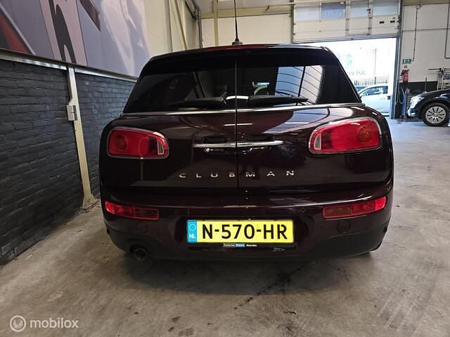 Occasion Mini One Clubman Chili 102 PK (75 kW) 2018 Paars Stationwagen