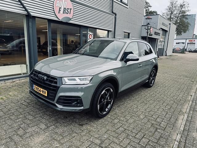 Grijs Gebruikt 2019 Audi Q5 Competition SUV | € 32.750 (Eerlijke prijs) - Afbeelding 1/4
