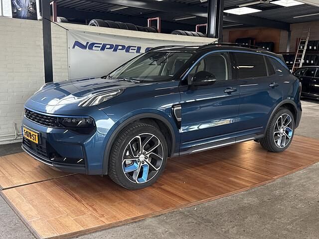 Blauw Gebruikt 2023 Lynk & Co 01 SUV | € 24.900 (Eerlijke prijs) - Afbeelding 1/4