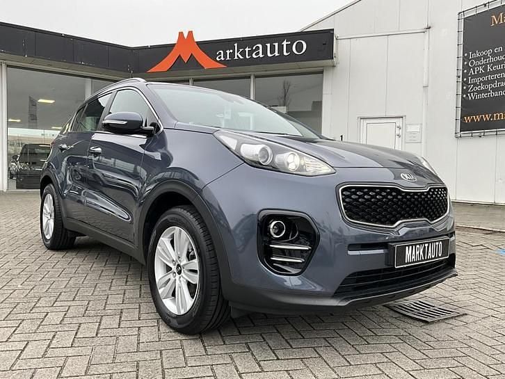 Blauw, metallic lak Occasion 2017 Kia Sportage SUV | € 16.440 (Eerlijke prijs) - Afbeelding 1/4