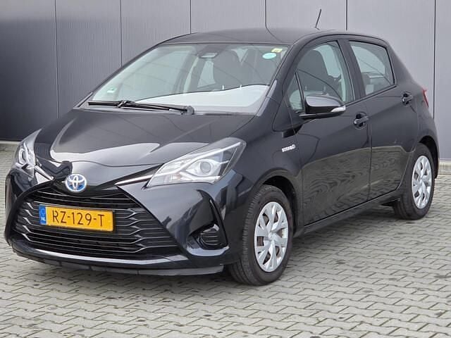 Zwart Gebruikt 2018 Toyota Yaris Hatchback | € 12.400 (Goede deal) - Afbeelding 1/3
