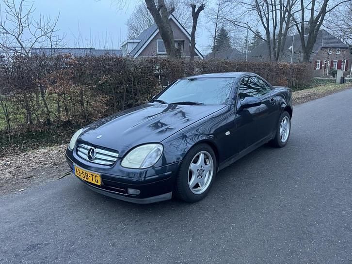 Occasion 1998 Mercedes SLK230 Cabriolet | € 2.750 (Eerlijke prijs) - Afbeelding 1/4