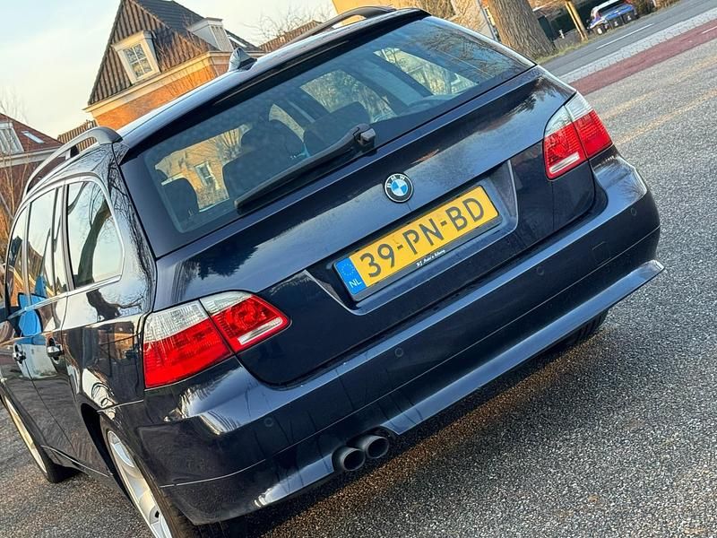 Occasion BMW 525 Executive 192 PK (141 kW) 2004 Blauw Stationwagen