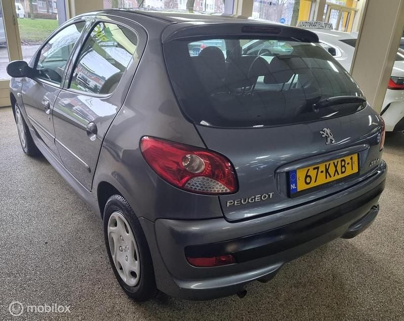 Occasion Peugeot 206+ 75 PK (55 kW) 2010 Grijs Hatchback