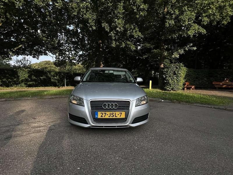 Grijs Gebruikt 2009 Audi A3 Stationwagen | € 6.100 - Afbeelding 1/4