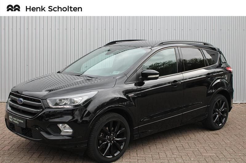 Zwart Gebruikt 2018 Ford Kuga ST-Line SUV | € 17.950 (Iets duurder) - Afbeelding 1/4