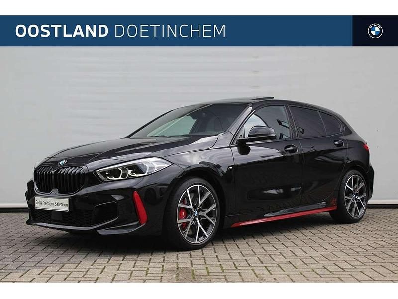 Zwart Gebruikt 2024 BMW 128 Comfort Edition Hatchback | € 43.950 (Iets duurder) - Afbeelding 1/3