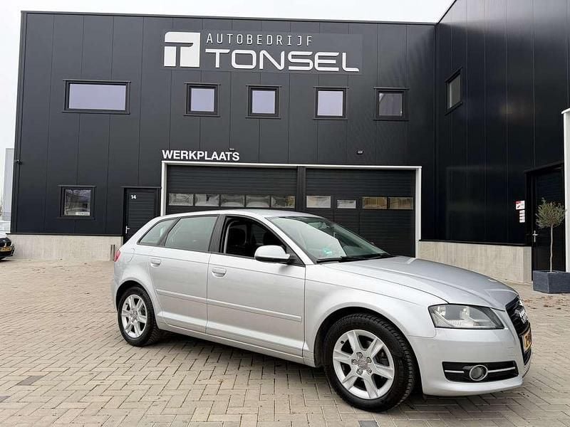 Occasion Audi A3 Sportback Attraction 105 PK (77 kW) 2010 Grijs Hatchback