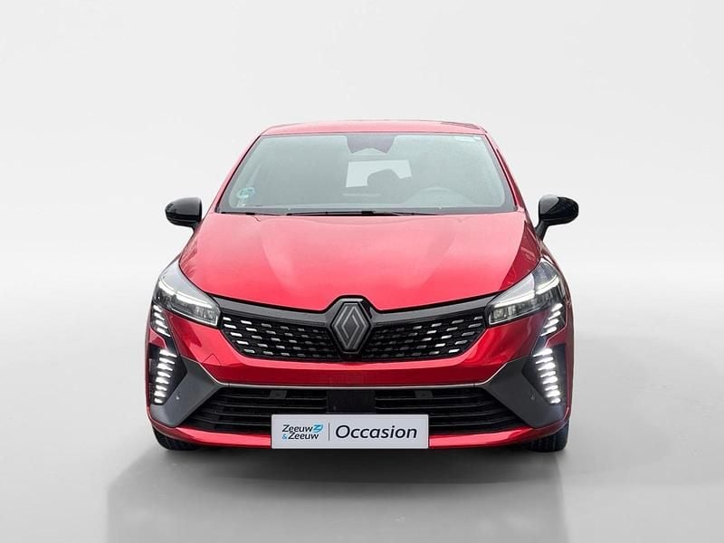 Occasion Renault Clio V Esprit Alpine 143 PK (105 kW) 2025 Rood Hatchback