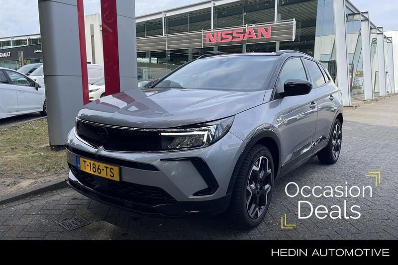 Grijs Occasion 2023 Opel Grandland X SUV | € 26.890 (Eerlijke prijs) - Afbeelding 1/4