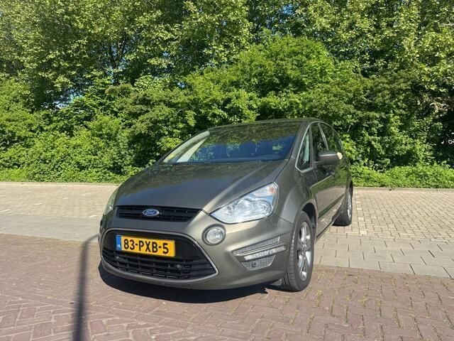 Groen Gebruikt 2011 Ford S-MAX Titanium MPV | € 3.000 - Afbeelding 1/4