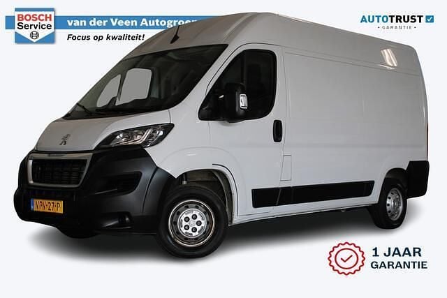 Wit Occasion 2022 Peugeot Boxer Premium Van | € 18.950 (Super prijs) - Afbeelding 1/4