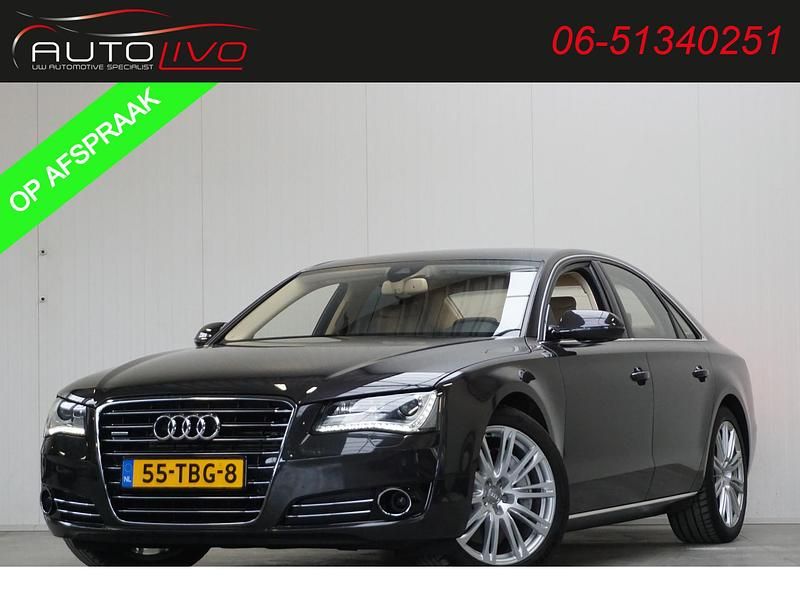 Grijs, metallic lak Gebruikt 2012 Audi A8 Proline Sedan | € 25.995 - Afbeelding 1/4