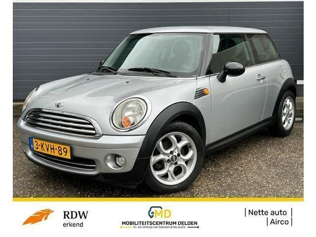 Grijs Gebruikt 2007 Mini Cooper Hatchback | € 2.845 (Eerlijke prijs) - Afbeelding 1/4