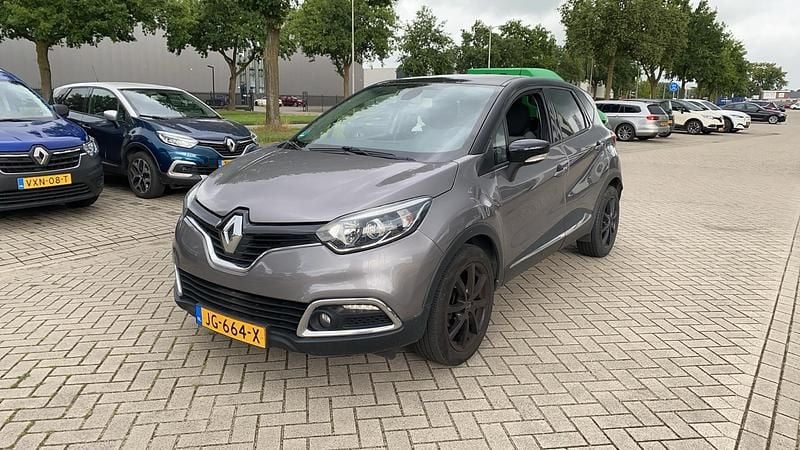 Twotone gris casiopée / noir Gebruikt 2016 Renault Captur Dynamique SUV | € 8.950 (Goede deal) - Afbeelding 1/4