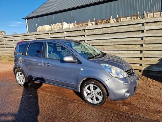 Blauw, metallic lak Occasion 2010 Nissan Note MPV | € 2.750 (Eerlijke prijs) - Afbeelding 1/4