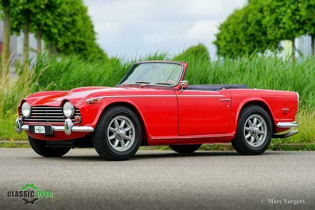 Rood Gebruikt 1968 Triumph TR5 Cabriolet | € 54.500 - Afbeelding 1/4