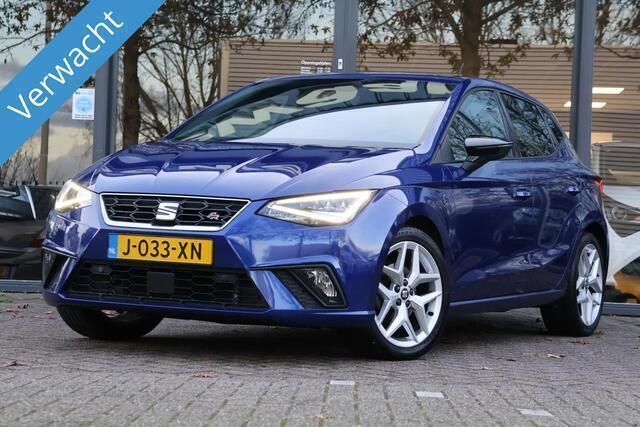 Blauw Gebruikt 2020 Seat Ibiza FR Hatchback | € 16.945 (Iets duurder) - Afbeelding 1/4