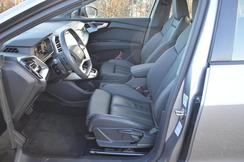 Occasion Audi Q4 e-tron Advanced 194 kW (265 PK) 2023 Grijs SUV