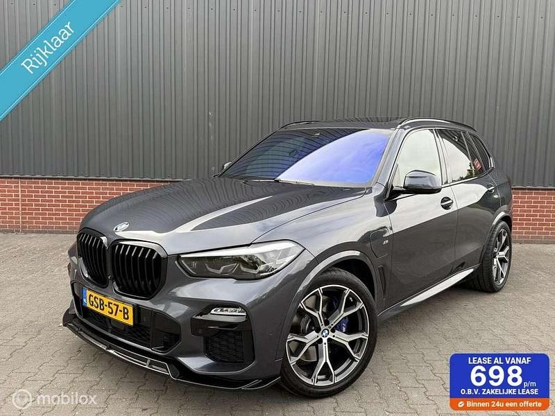 Grijs Gebruikt 2020 BMW X5 M Sport SUV | € 52.744 (Duur) - Afbeelding 1/4