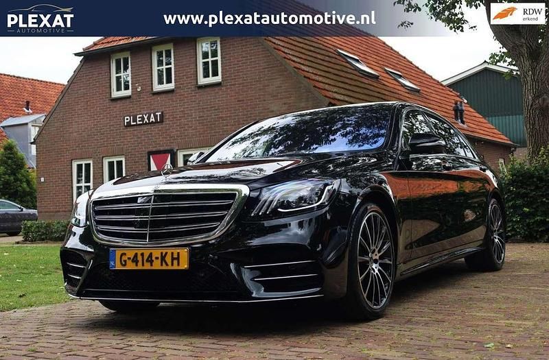 Zwart, metallic lak Gebruikt 2019 Mercedes S560 AMG line Sedan | € 59.945 (Iets duurder) - Afbeelding 1/4