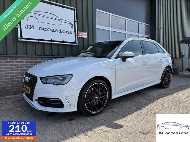 Wit Gebruikt 2015 Audi A3 Sportback S-Line Hatchback | € 12.995 (Goede deal) - Afbeelding 1/4