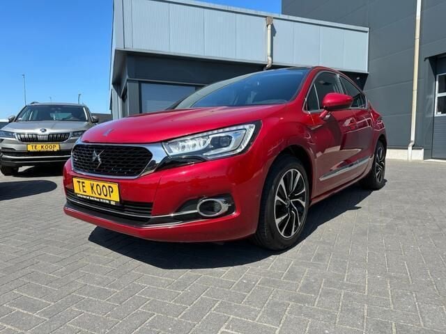 Rood Gebruikt 2016 DS Automobiles DS4 Business Hatchback | € 8.950 (Eerlijke prijs) - Afbeelding 1/4